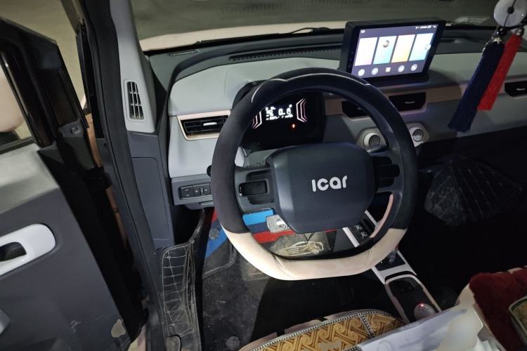 Used Chery QQ Ice Cream 2022 120km Milkshake Phosphate Lithium-Iron Steering Wheel