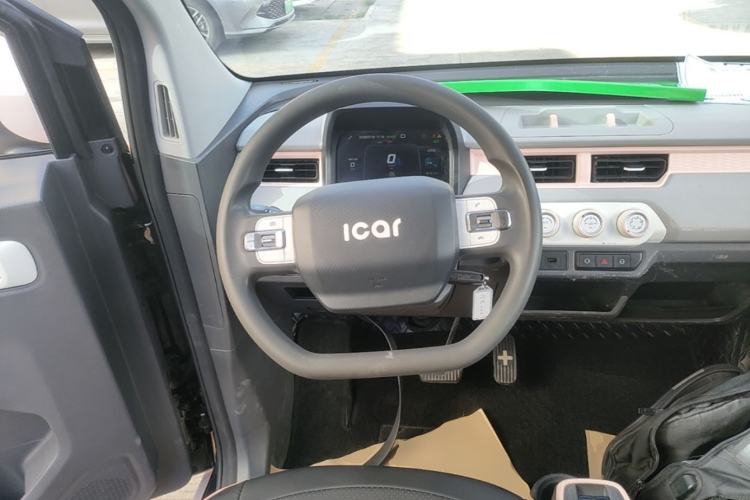 Used Chery QQ Ice Cream 2022 170km Sundae Phosphate Lithium-Ion Steering Wheel