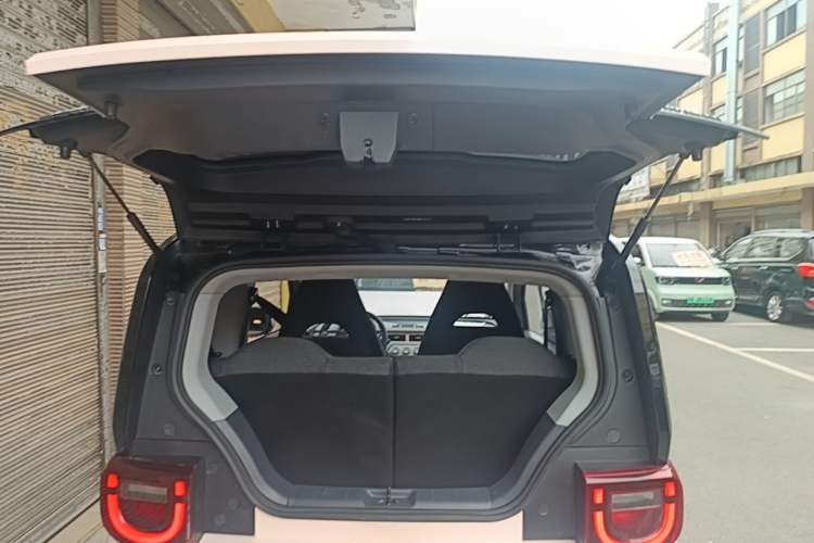 Used Chery QQ Ice Cream 2022 Pudding Model Trunk