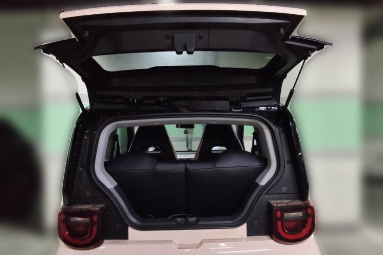 Used Chery QQ Ice Cream 2022 170km Sundae Phosphate Lithium-Ion Trunk