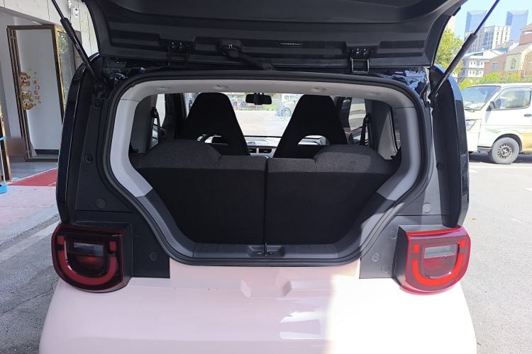 Used Chery QQ Ice Cream 2022 170km Sundae Phosphate Lithium-Ion Trunk
