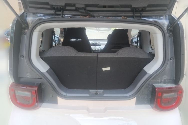 Used Chery QQ Ice Cream 2022 170km Sundae Phosphate Lithium-Ion Trunk