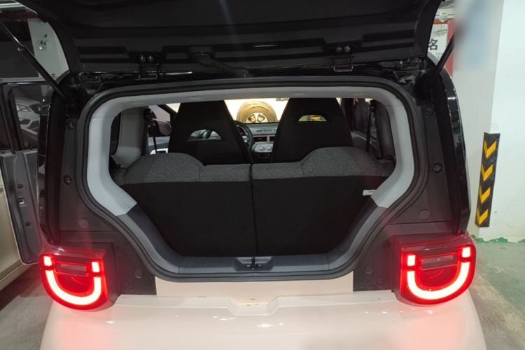 Used Chery QQ Ice Cream 2022 170km Sundae Phosphate Lithium-Ion Trunk
