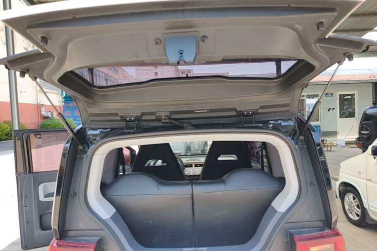 Used Chery QQ Ice Cream 2022 170km Sundae Phosphate Lithium-Ion Trunk