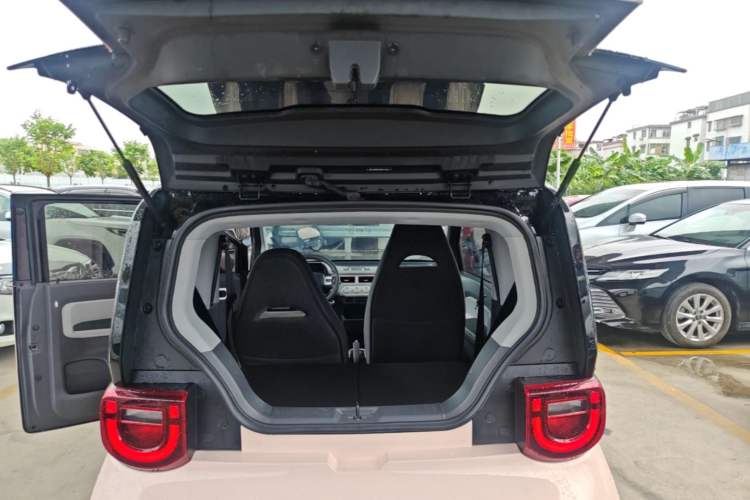 Used Chery QQ Ice Cream 2022 Pudding Model Trunk