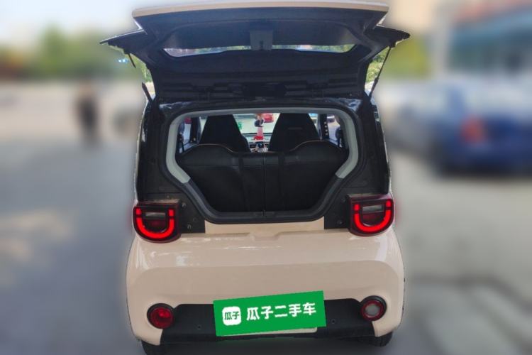 Used Chery QQ Ice Cream 2022 120km Conical Shape Lithium Iron Phosphate Trunk