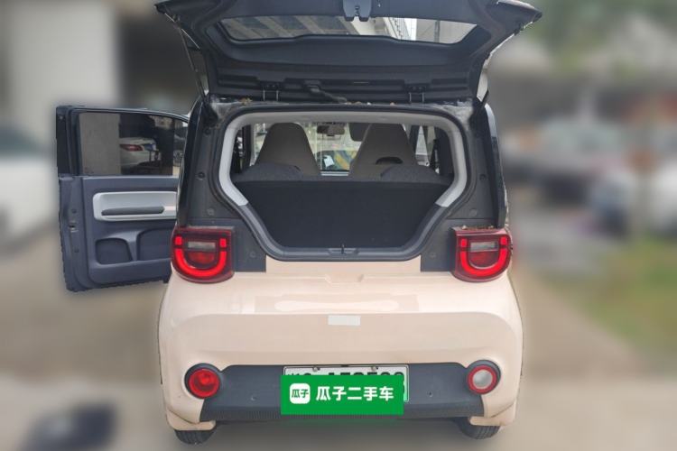 Used Chery QQ Ice Cream 2022 120km Conical Shape Lithium Iron Phosphate Trunk