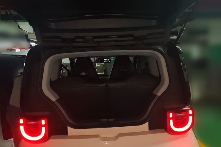 Used Chery QQ Ice Cream 2022 170km Sundae Phosphate Lithium-Ion Trunk