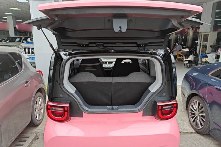 Used Chery QQ Ice Cream 2022 170km Sundae Phosphate Lithium-Ion Trunk