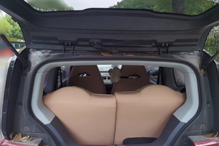 Used Chery QQ Ice Cream 2022 170km Sundae Phosphate Lithium-Ion Trunk