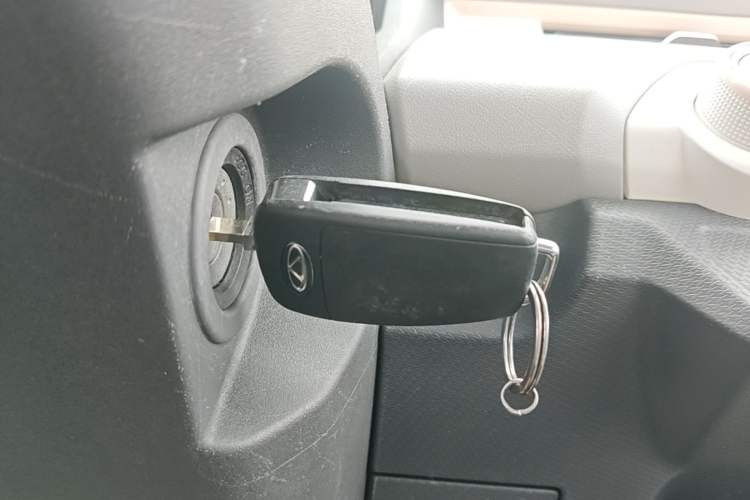 Used Chery QQ Ice Cream 2022 120km Conical Shape Lithium Iron Phosphate Vehicle Key