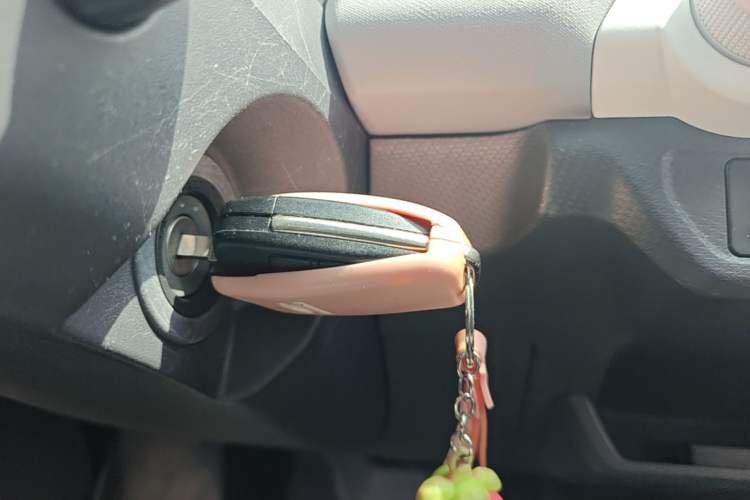 Used Chery QQ Ice Cream 2022 120km Conical Shape Lithium Iron Phosphate Vehicle Key