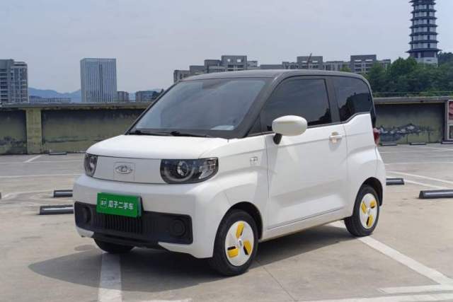 Used Chery QQ Ice Cream 2022 170km Sundae Phosphate Lithium-Ion