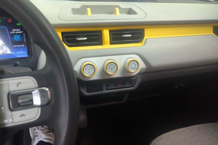 Used Chery QQ Ice Cream 2022 170km Sundae Ternary Lithium Audio And AC Panel