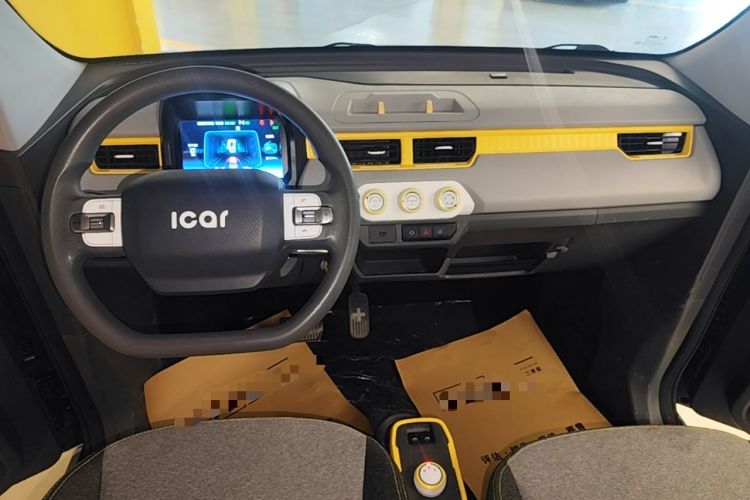 Used Chery QQ Ice Cream 2022 170km Sundae Phosphate Lithium-Ion Audio And AC Panel