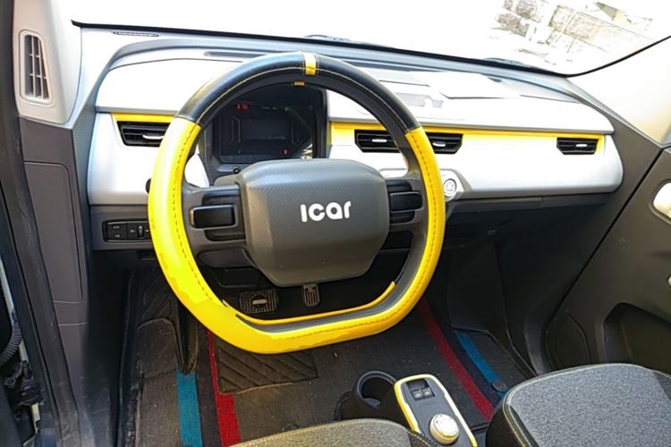 Used Chery QQ Ice Cream 2022 120km Milkshake Phosphate Lithium-Iron Center Console
