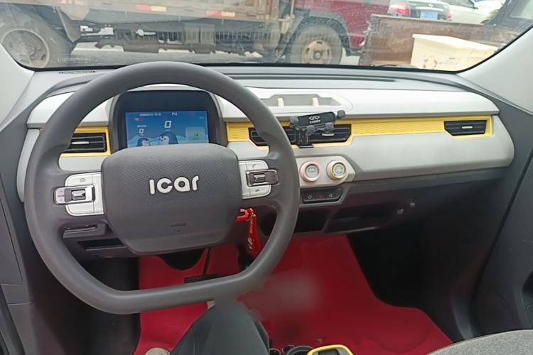 Used Chery QQ Ice Cream 2022 Pudding Model Center Console