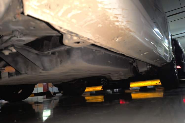Used Chery QQ Ice Cream 2022 120km Conical Shape Lithium Iron Phosphate Chassis Front Left