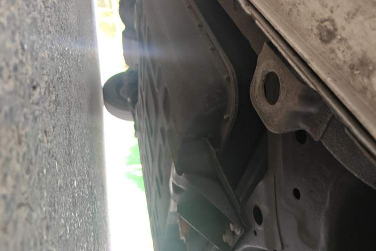 Used Chery QQ Ice Cream 2022 120km Conical Shape Lithium Iron Phosphate Chassis Front Right
