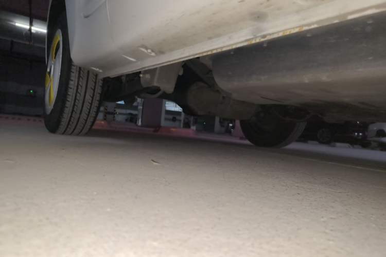 Used Chery QQ Ice Cream 2022 120km Conical Shape Lithium Iron Phosphate Chassis Front Right