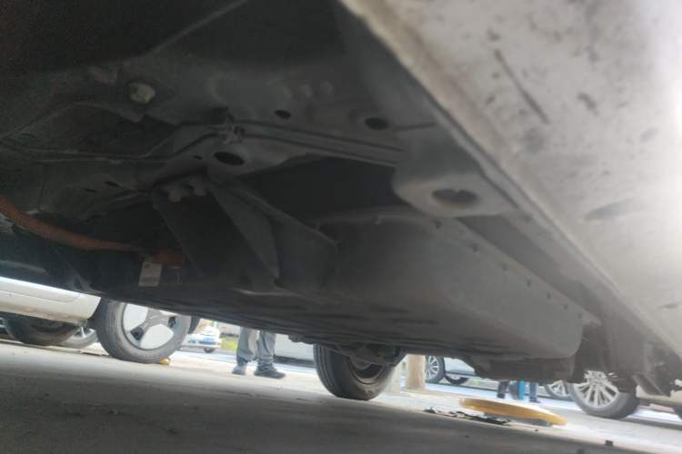 Used Chery QQ Ice Cream 2022 120km Milkshake Phosphate Lithium-Iron Chassis Rear Left