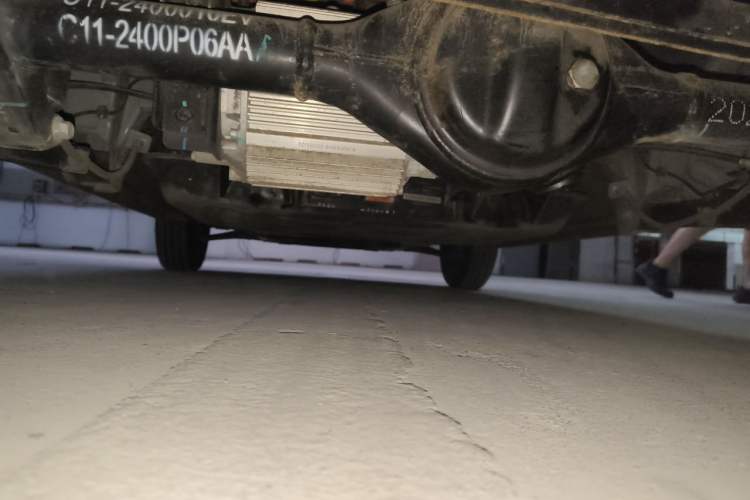 Used Chery QQ Ice Cream 2022 120km Conical Shape Lithium Iron Phosphate Chassis Rear