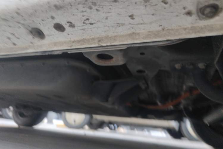 Used Chery QQ Ice Cream 2022 120km Milkshake Phosphate Lithium-Iron Chassis Rear Right