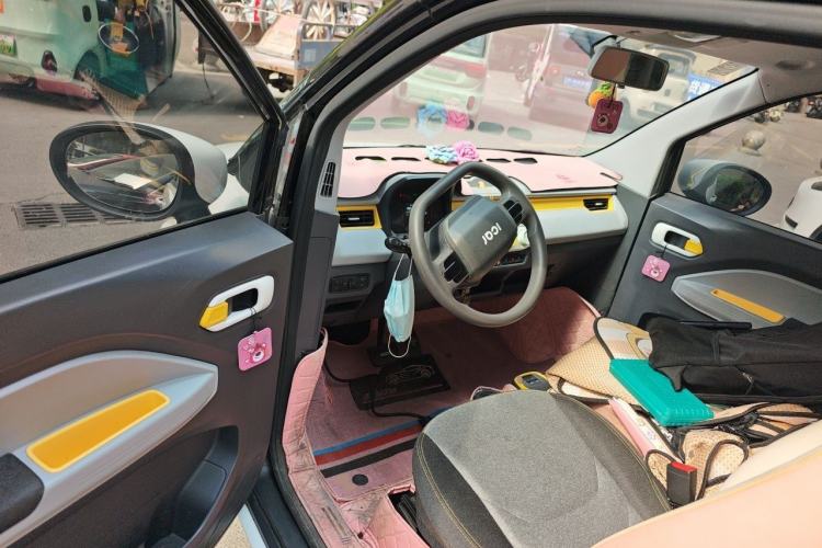 Used Chery QQ Ice Cream 2022 120km Milkshake Phosphate Lithium-Iron Driver Seat