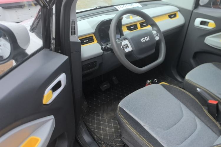 Used Chery QQ Ice Cream 2022 170km Sundae Phosphate Lithium-Ion Driver Seat