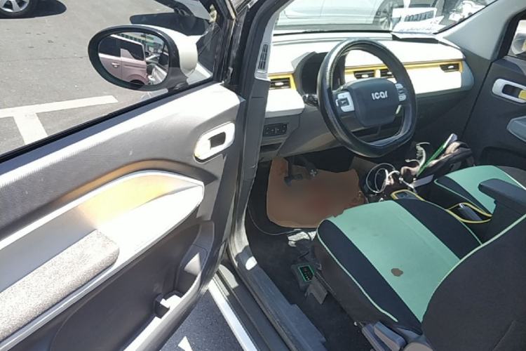 Used Chery QQ Ice Cream 2022 170km Sundae Phosphate Lithium-Ion Driver Seat
