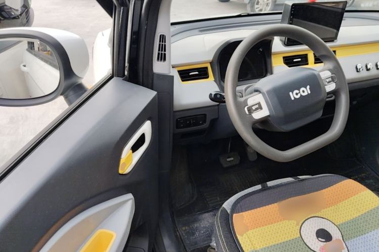 Used Chery QQ Ice Cream 2022 170km Sundae Phosphate Lithium-Ion Driver Seat
