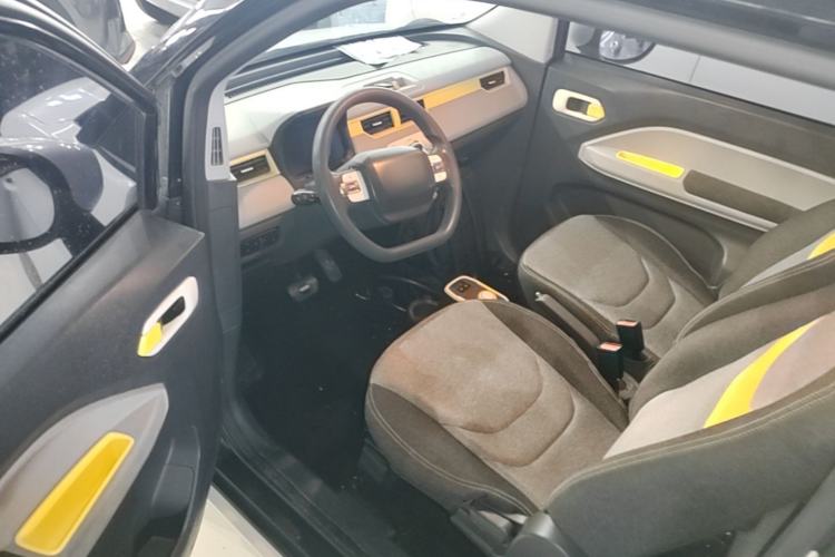 Used Chery QQ Ice Cream 2022 120km Conical Shape Lithium Iron Phosphate Driver Seat