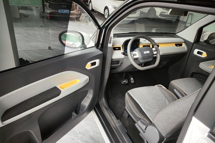 Used Chery QQ Ice Cream 2022 170km Sundae Ternary Lithium Driver Seat