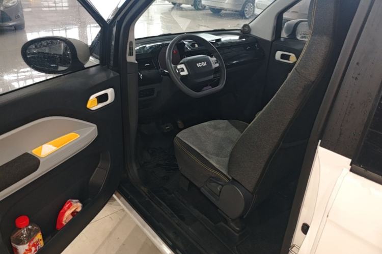 Used Chery QQ Ice Cream 2022 170km Sundae Phosphate Lithium-Ion Driver Seat