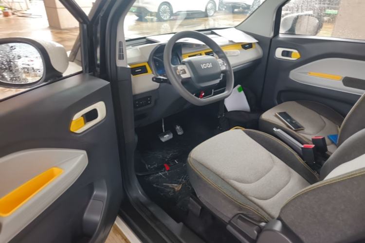 Used Chery QQ Ice Cream 2022 170km Sundae Phosphate Lithium-Ion Driver Seat