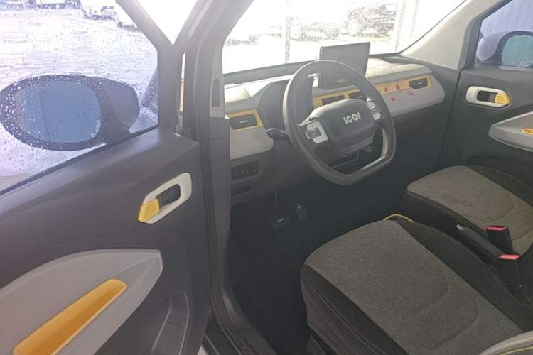 Used Chery QQ Ice Cream 2022 Pudding Model Driver Seat