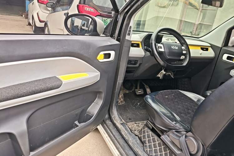 Used Chery QQ Ice Cream 2022 120km Conical Shape Lithium Iron Phosphate Driver Seat