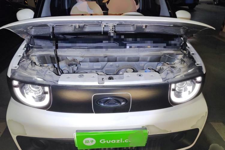 Used Chery QQ Ice Cream 2022 170km Sundae Phosphate Lithium-Ion Engine Bay