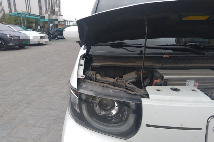 Used Chery QQ Ice Cream 2022 170km Sundae Phosphate Lithium-Ion Engine Bay Right