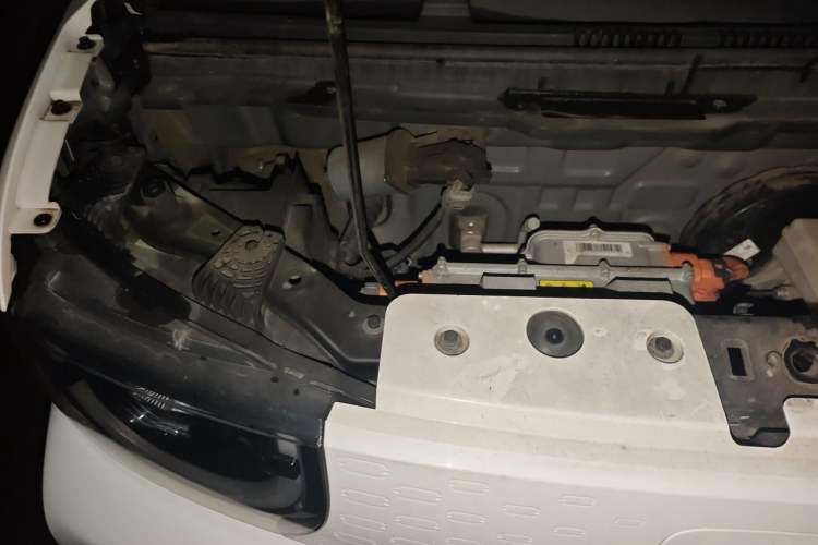 Used Chery QQ Ice Cream 2022 170km Sundae Ternary Lithium Engine Bay Right