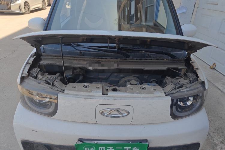 Used Chery QQ Ice Cream 2022 120km Conical Shape Lithium Iron Phosphate Engine Bay