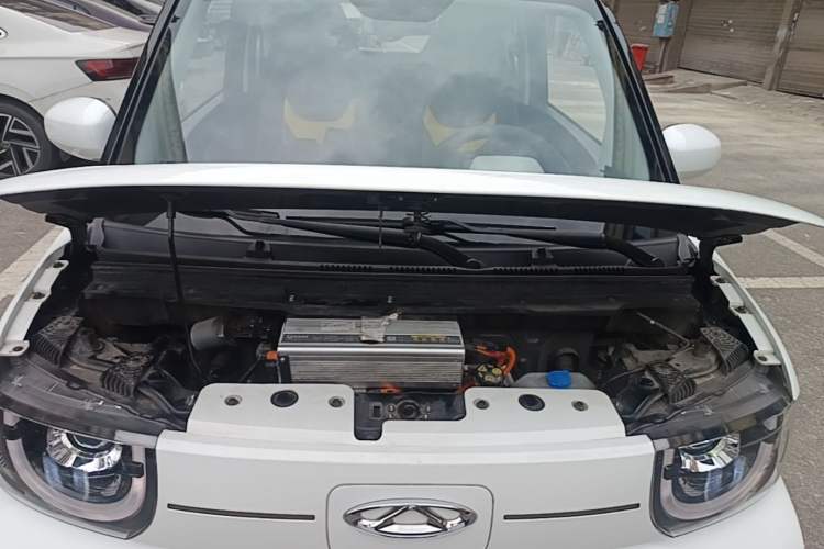 Used Chery QQ Ice Cream 2022 Pudding Model Engine Bay