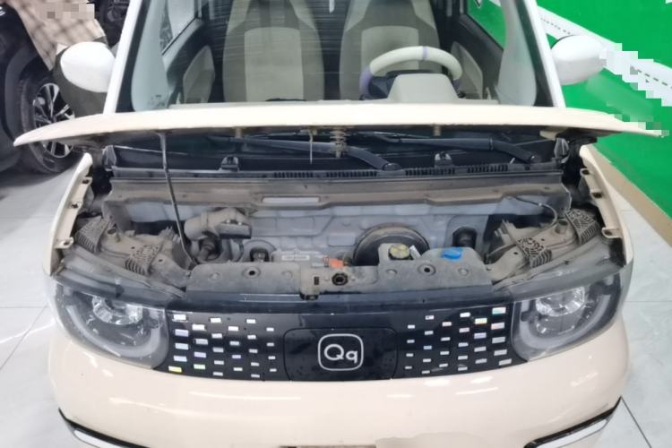 Used Chery QQ Ice Cream 2022 170km Sundae Phosphate Lithium-Ion Engine Bay