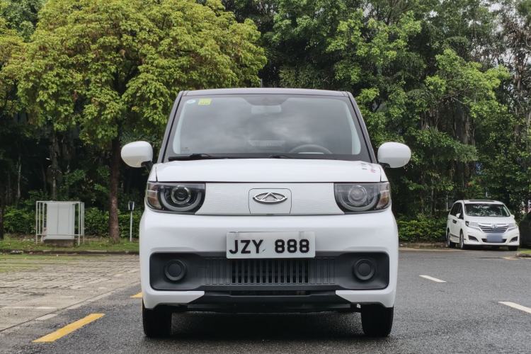 Used Chery QQ Ice Cream 2022 170km Sundae Phosphate Lithium-Ion Exterior 2