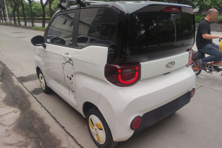 Used Chery QQ Ice Cream 2022 120km Conical Shape Lithium Iron Phosphate Exterior 2