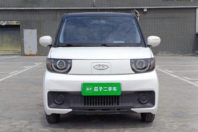 Used Chery QQ Ice Cream 2022 170km Sundae Phosphate Lithium-Ion Exterior 3