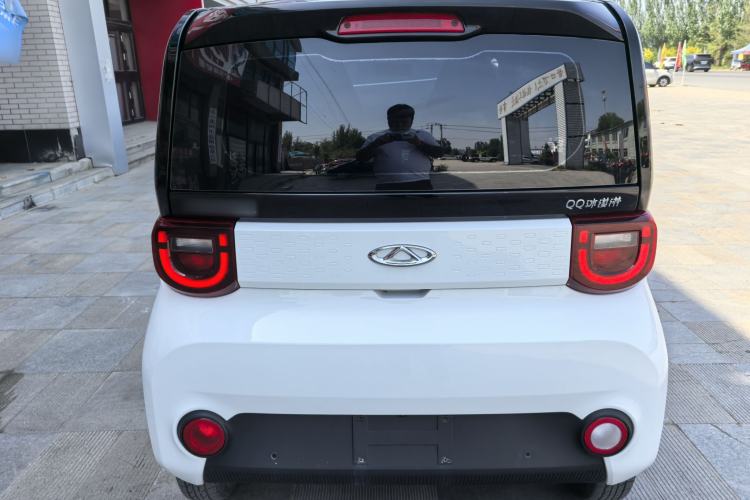 Used Chery QQ Ice Cream 2022 170km Sundae Phosphate Lithium-Ion Exterior 3