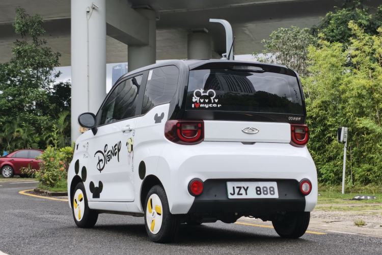 Used Chery QQ Ice Cream 2022 170km Sundae Phosphate Lithium-Ion Exterior 3
