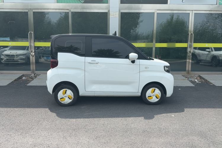 Used Chery QQ Ice Cream 2022 120km Conical Shape Lithium Iron Phosphate Exterior 3