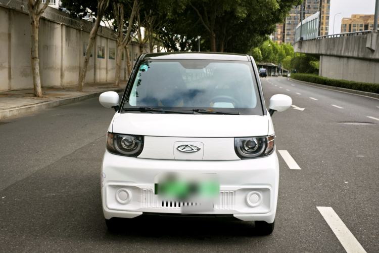 Used Chery QQ Ice Cream 2022 170km Sundae Phosphate Lithium-Ion Exterior 4